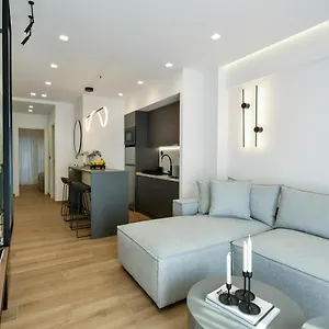Luxury Downtown C2 Apartment