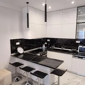  Daire Luxurious In The Heart Of