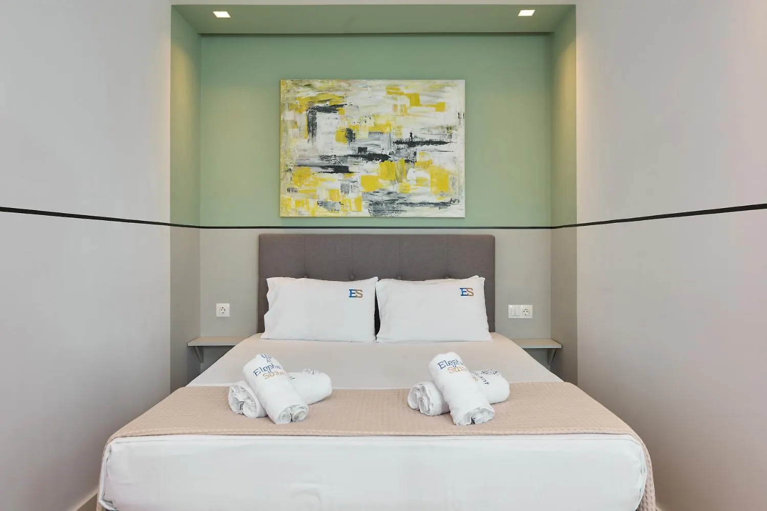 Elephant Suites Thessaloniki Apartment
